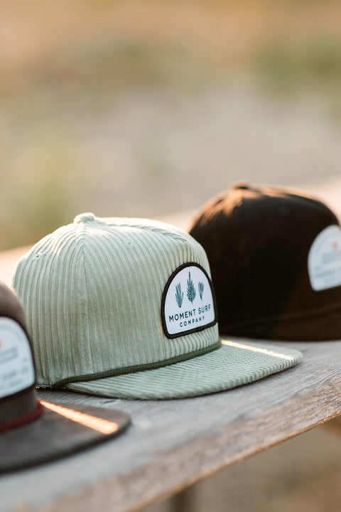 Moment Kelp Friends Corduroy Hat - Washed Green