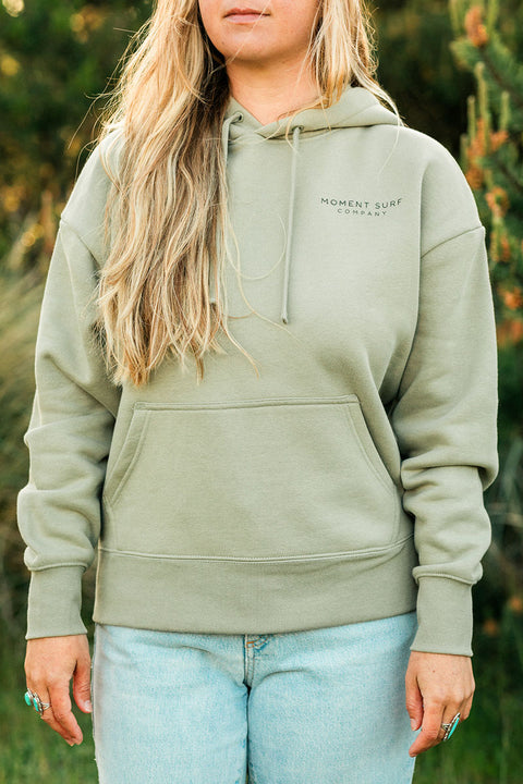 Moment Women's Surf Shack Pullover Hoodie - Eucalyptus - Front