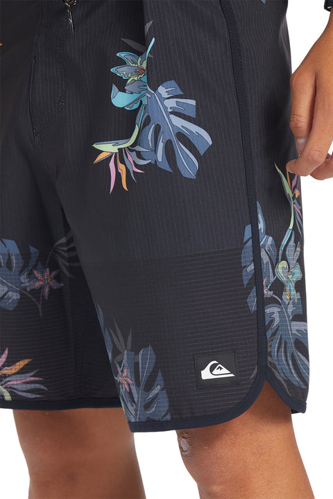 Quiksilver Highlite Scallop 19" Boardshorts - Black - Front Scallop Detail