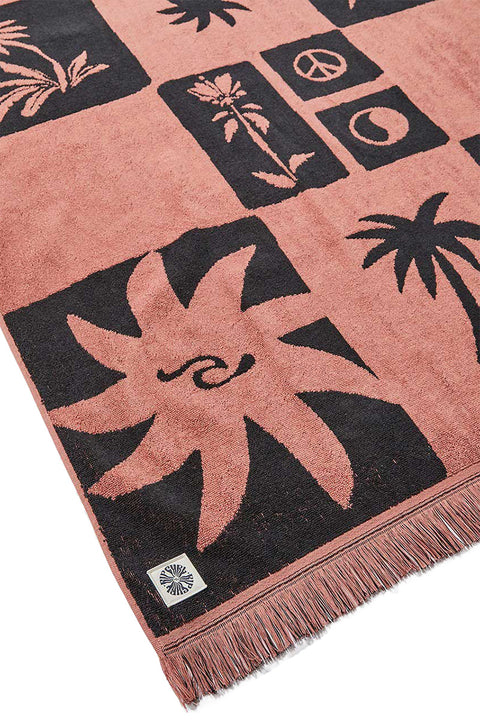 Dry off in style with the Rip Curl Saltwater Culture Eco Towel. - Closeup