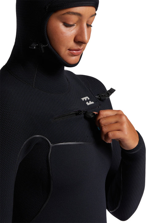 Billabong Women's Furnace 5/4 Chest Zip Hooded Wetsuit - Midnight Trails - Chest Zip Detail