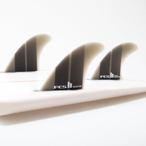FCS II Reactor Neo Glass Tri Fin Set- Medium