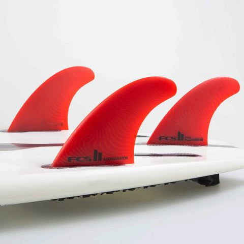 FCS II Accelerator Neo Glass Medium Tri Fin Set - Red