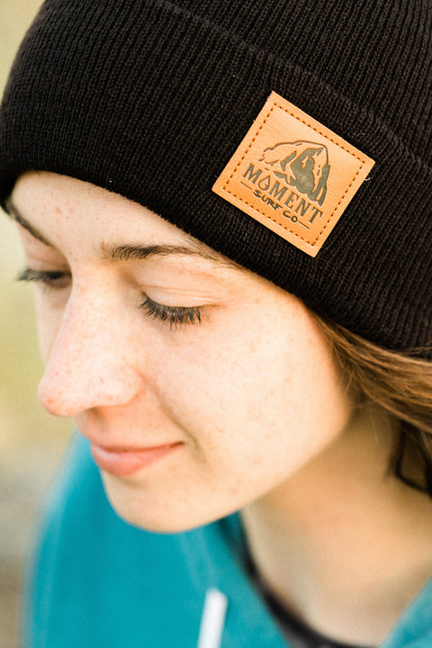 Moment Haystack Beanie - Black