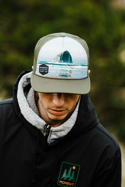 Moment Rock N' Deer Hat - Olive
