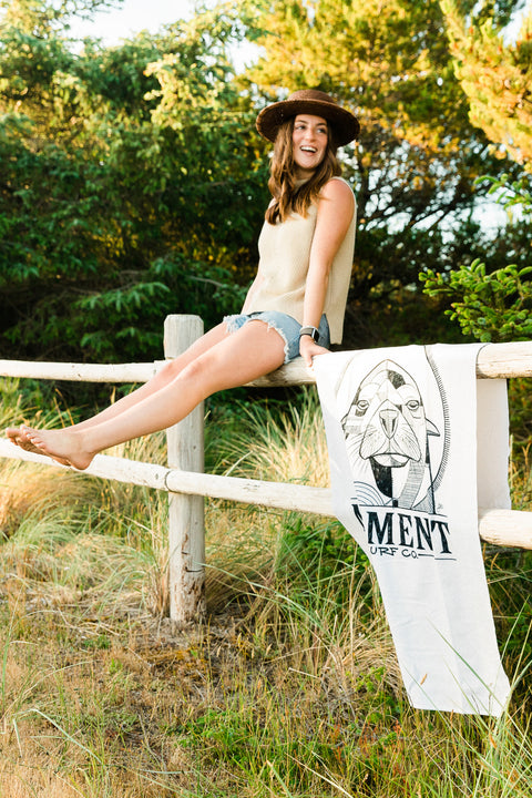 Moment Sea Lion Towel - Gray