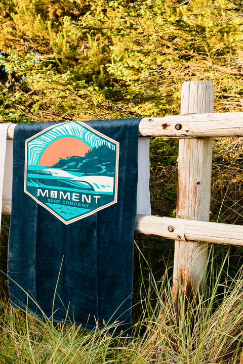 Moment Sunset Cape Towel - Navy