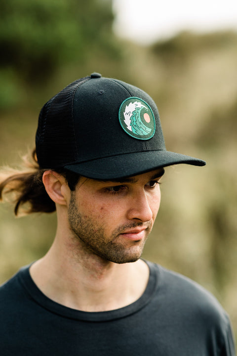 Moment Moon & Wave Hat - Black