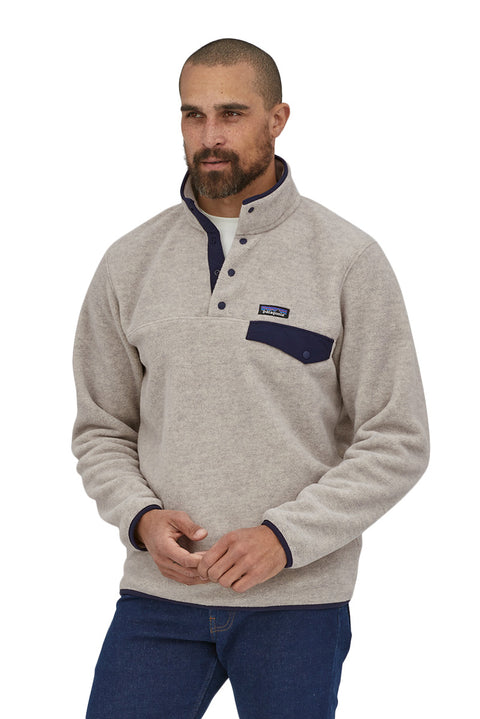 Patagonia Men's Lightweight Synch Snap-T Pullover - Oatmeal Heather - On Model