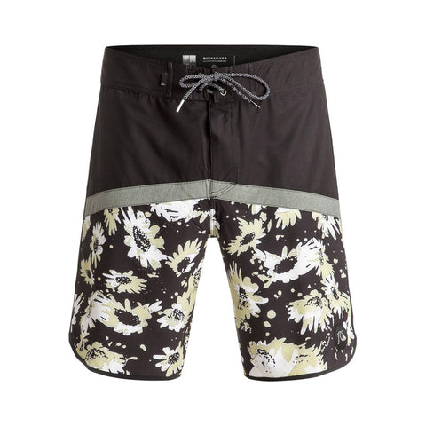 Quiksilver Crypt Scallop 20" Boardshorts - Black