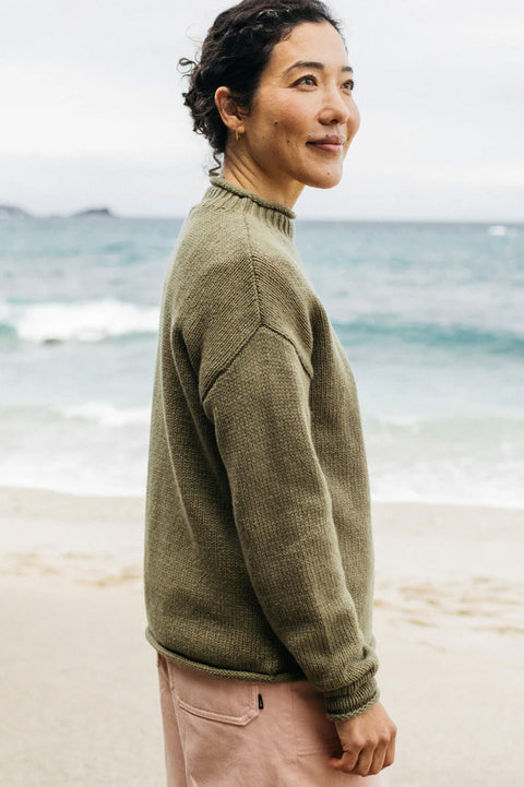 Finisterre Taran Jumper - Willow Green- Side on model