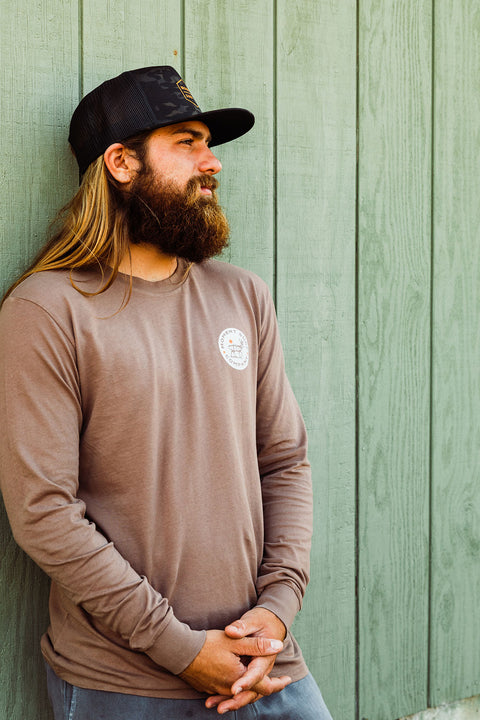 Moment Wave Hunting L/S Tee - Pigment Clay - Front