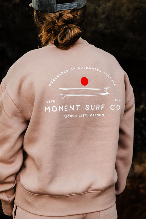 Moment Women's Board Stack Pullover Crew - Hazy Pink - Back