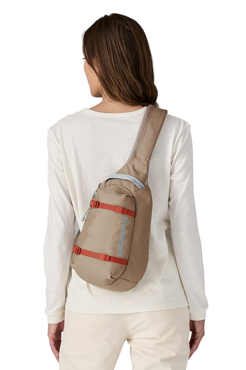 Patagonia Atom Sling 8L - Seabird Grey- Front on models back