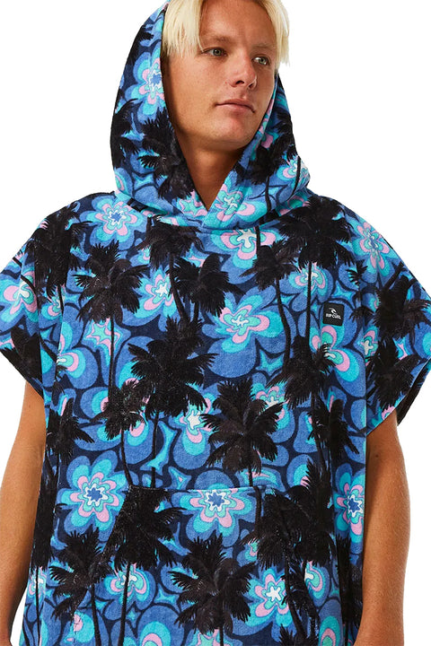 Rip Curl Combo Hooded Towel - Blue Yonder- Close up with hood on