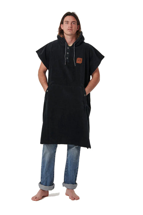 Slowtide The Diggs Changing Poncho - Black- Front on model