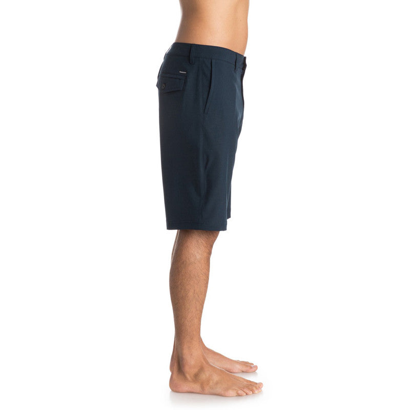 Quiksilver Everyday Solid 21 Amphibian Shorts Moment Surf Company
