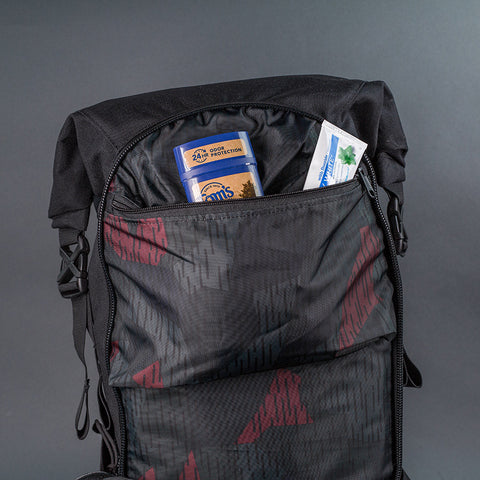 Moment Discovery Division Adventure Pack - Deodorant Pocket