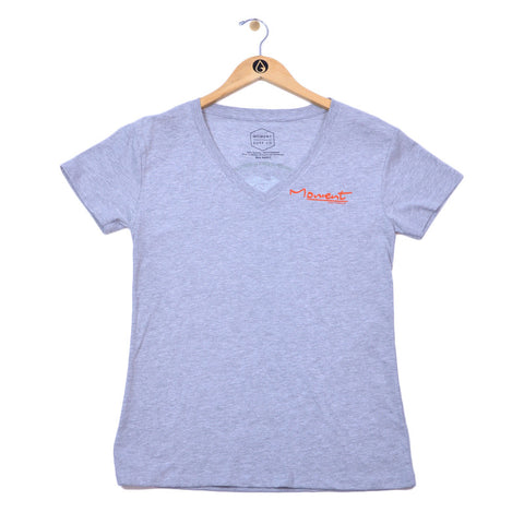 Moment Moon & Wave Women's V-Neck Tee - Heather Grey