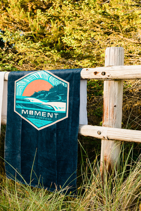 Moment Sunset Cape Towel - Navy
