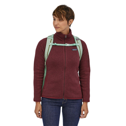 patagonia women's chacabuco backpack 28l white Patagonia Women's Chacabuco 28L Pack - Gypsum Green